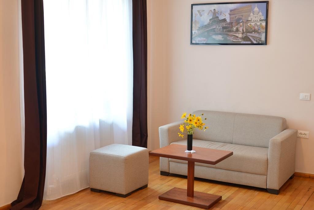 Hotel De Paris Tirana Buitenkant foto