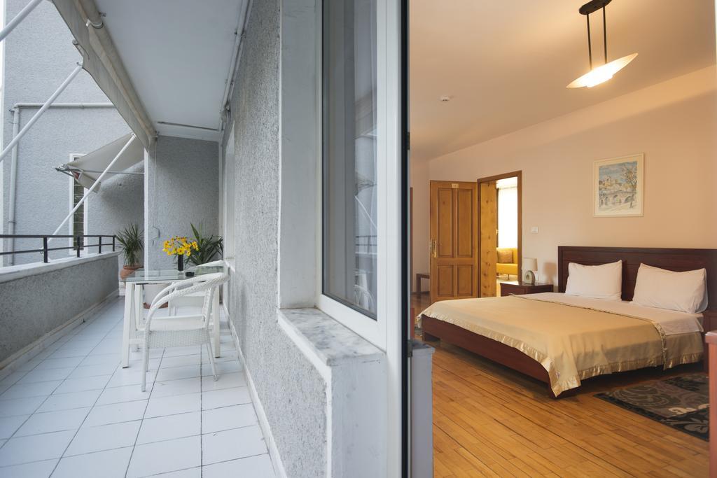Hotel De Paris Tirana Buitenkant foto
