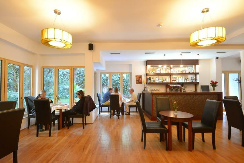 Hotel De Paris Tirana Buitenkant foto