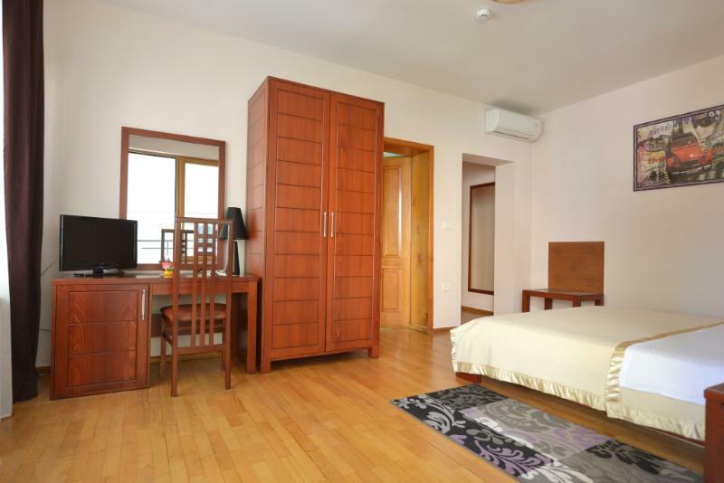Hotel De Paris Tirana Buitenkant foto