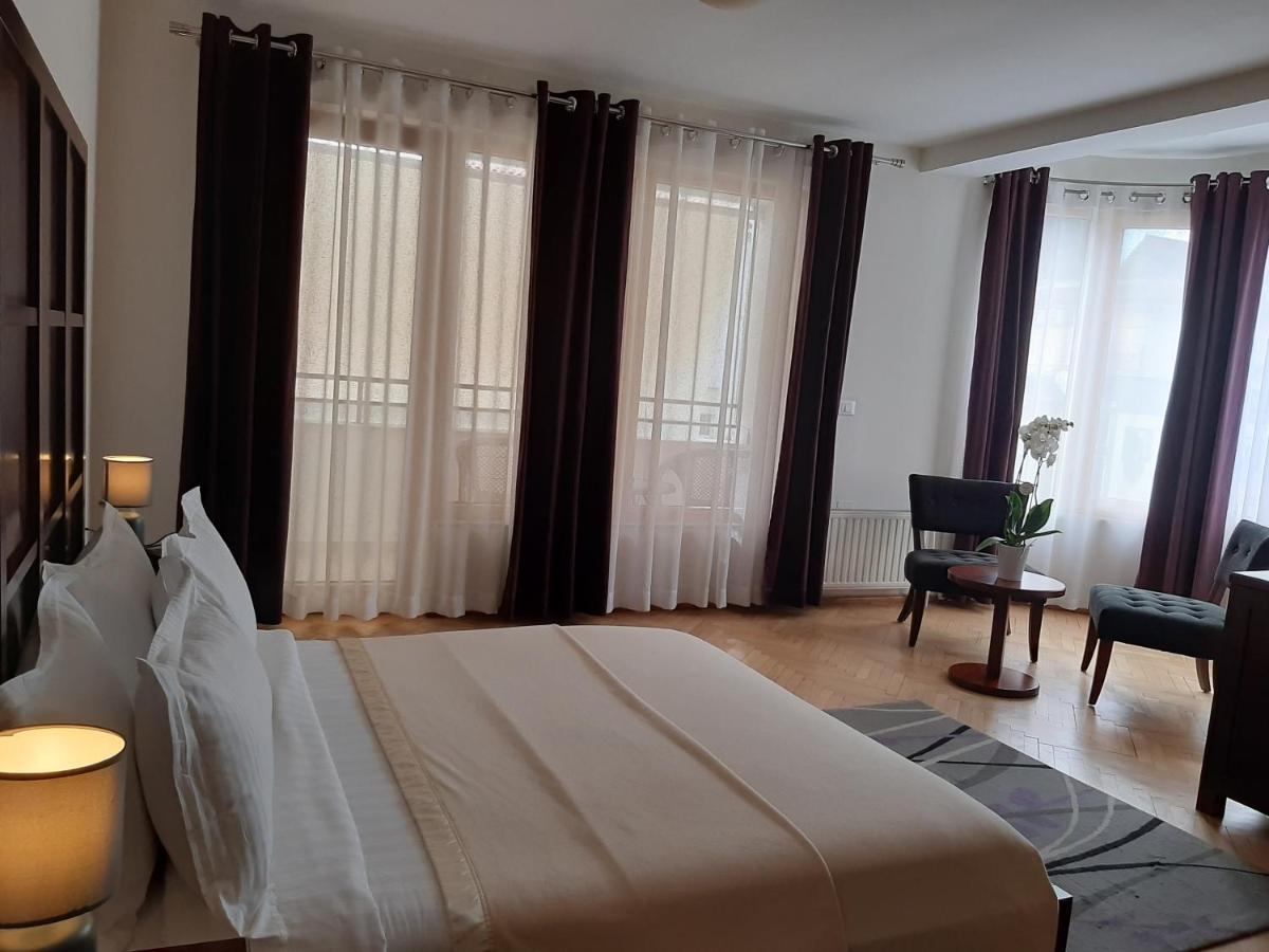 Hotel De Paris Tirana Buitenkant foto